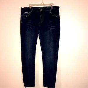 Saza Women’s Blue Jeans